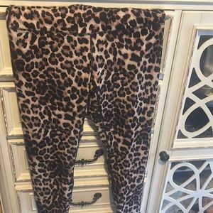 Leopard leggings never worn